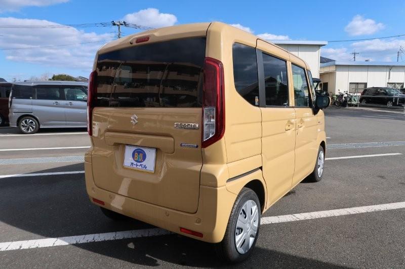 パーキングセンサーで障害物をお知らせ