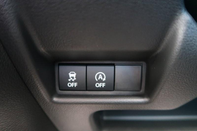 アイドリングストップで余計な燃料消費を抑える