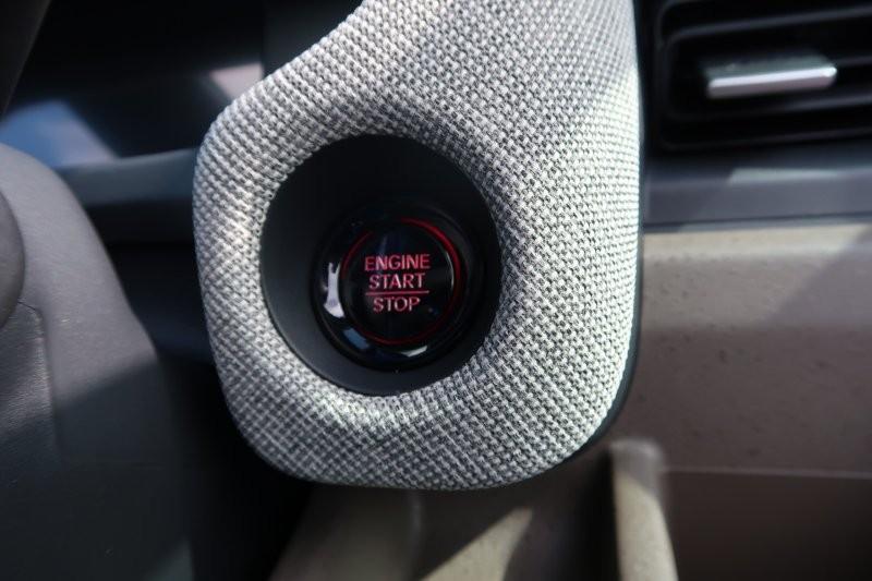 プッシュスタートで鍵の出し入れなし