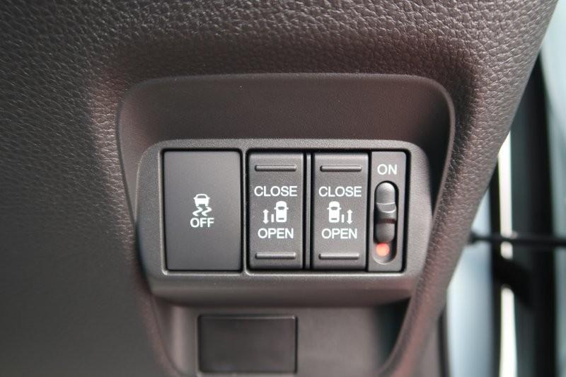 電動スライドドアで半ドアの心配なし