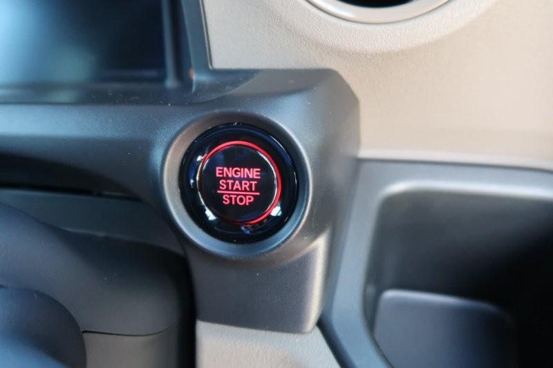 プッシュスタートで鍵の出し入れなし