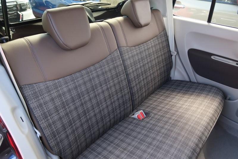 後席もゆったり乗れる室内空間