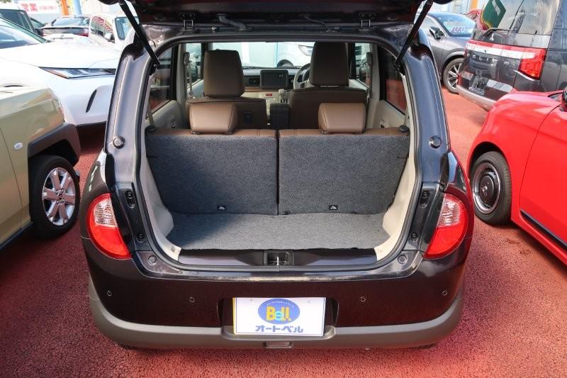 荷物もたくさん積めるラゲッジスペース