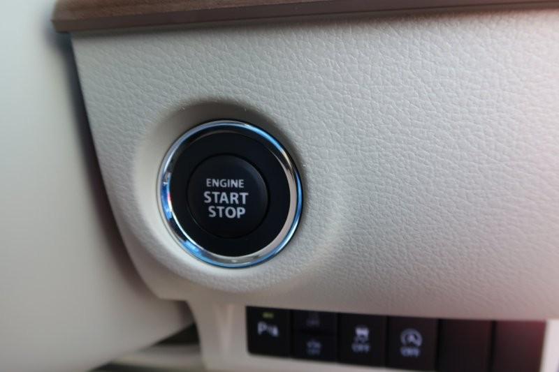 プッシュスタートで鍵の出し入れなし