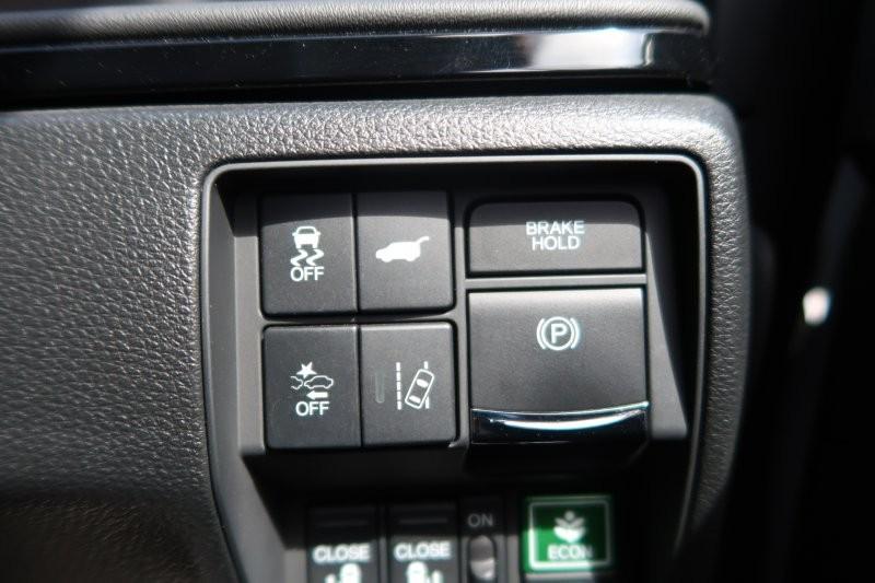 衝突軽減ブレーキ搭載