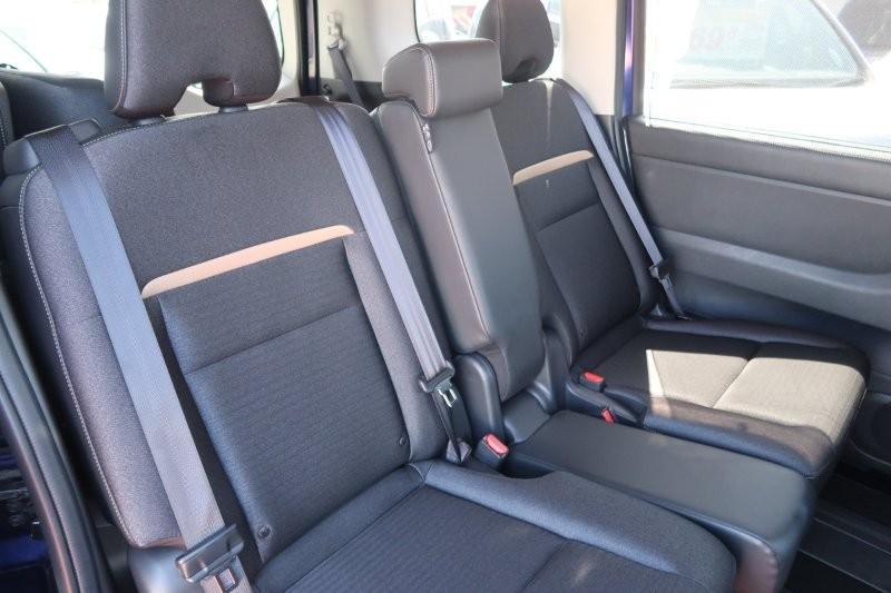 後席もゆったり乗れる室内空間