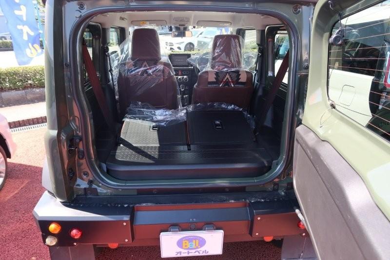 荷物もたくさん積めるラゲッジスペース　　　T.O