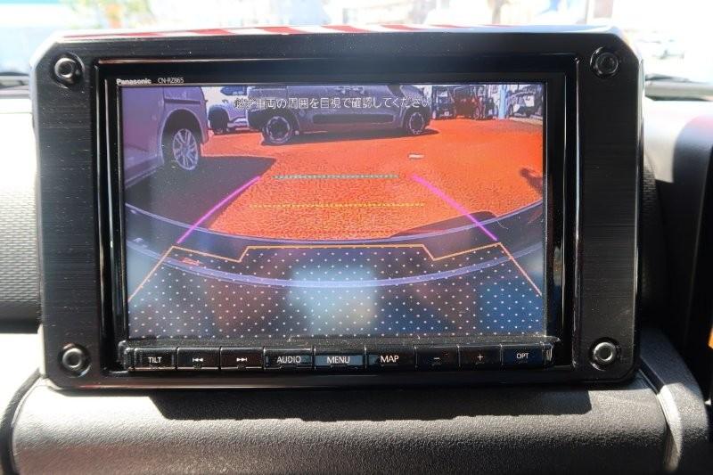 バックモニターで駐車をアシスト