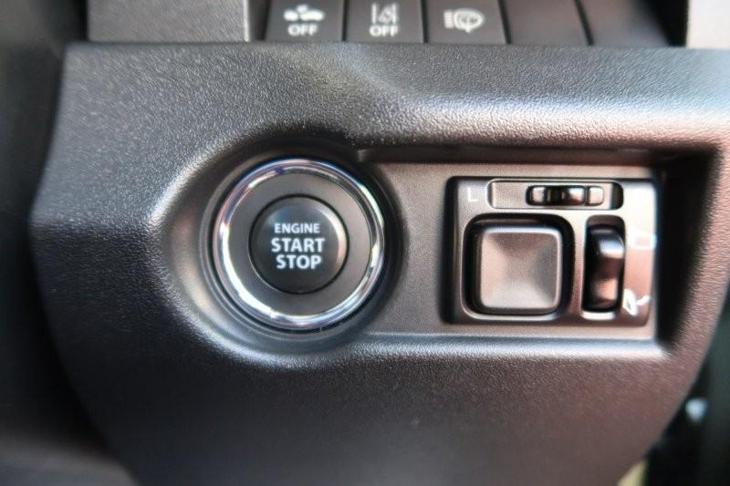 プッシュスタートで鍵の出し入れなし