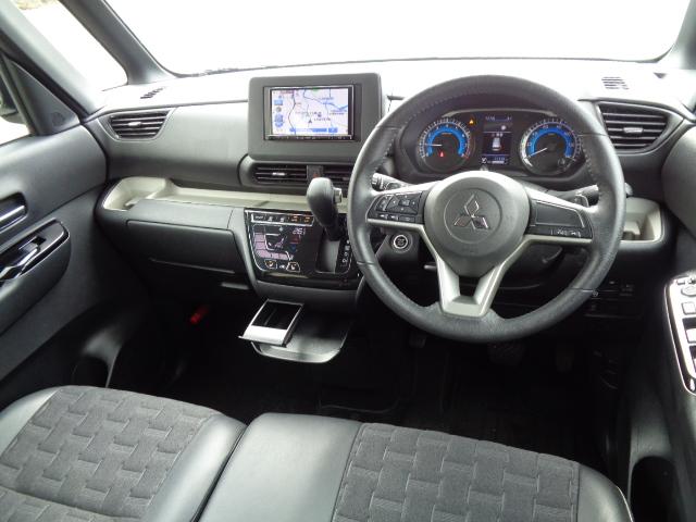 革巻ステアリング　フルオートエアコン