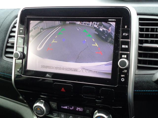 ９インチナビ　バックカメラ表示