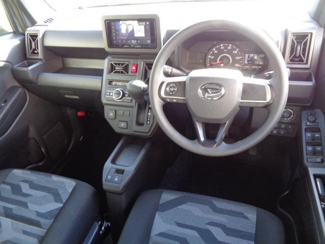 フロントセパレートシート　フルオートエアコン