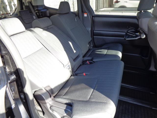 ６：４分割可倒式セカンドシート