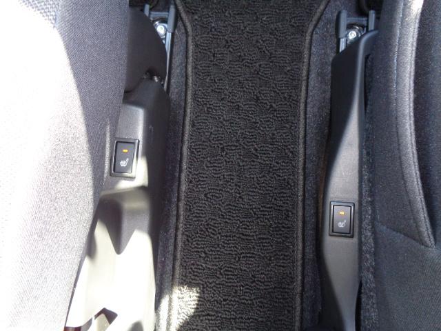 運転席＆助手席シートヒーター