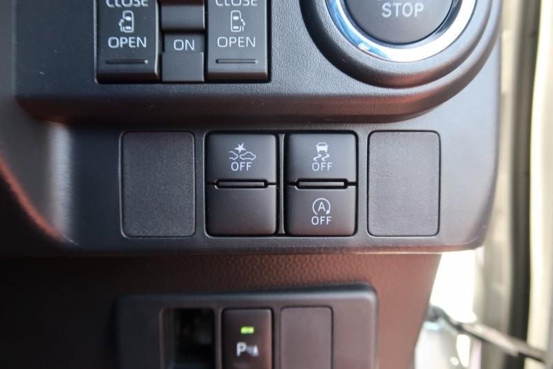 衝突軽減ブレーキ搭載