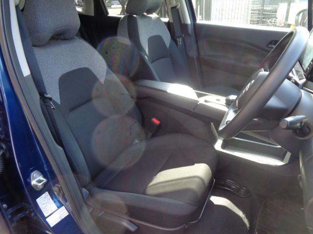 運転席シートリフター付