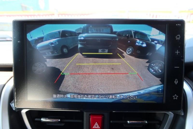バックモニターで駐車をアシスト