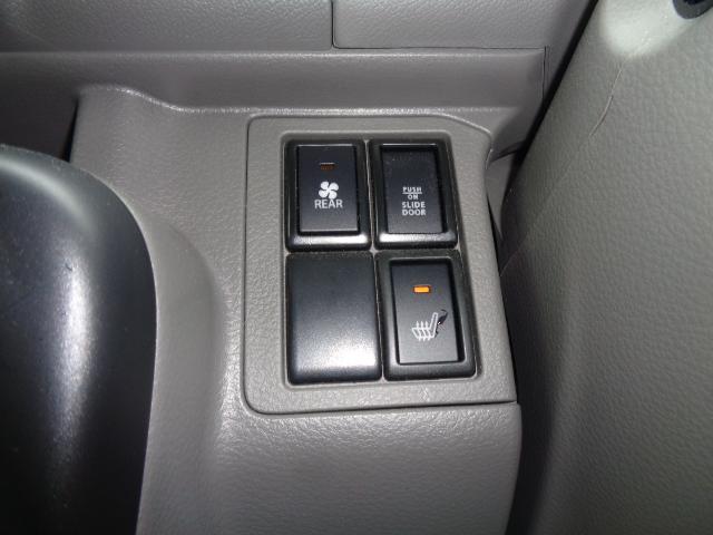 運転席シートヒーター　