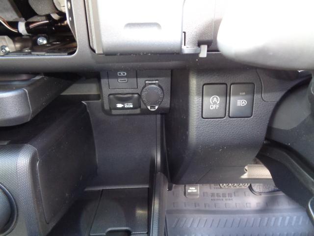 ＵＳＢ端子タイプC　AC100V･100Wコンセント　DC12V・120Wソケット