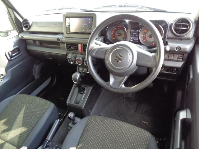 運転席＆助手席エアバッグ　電動格納ドアミラー　パワーウインドー