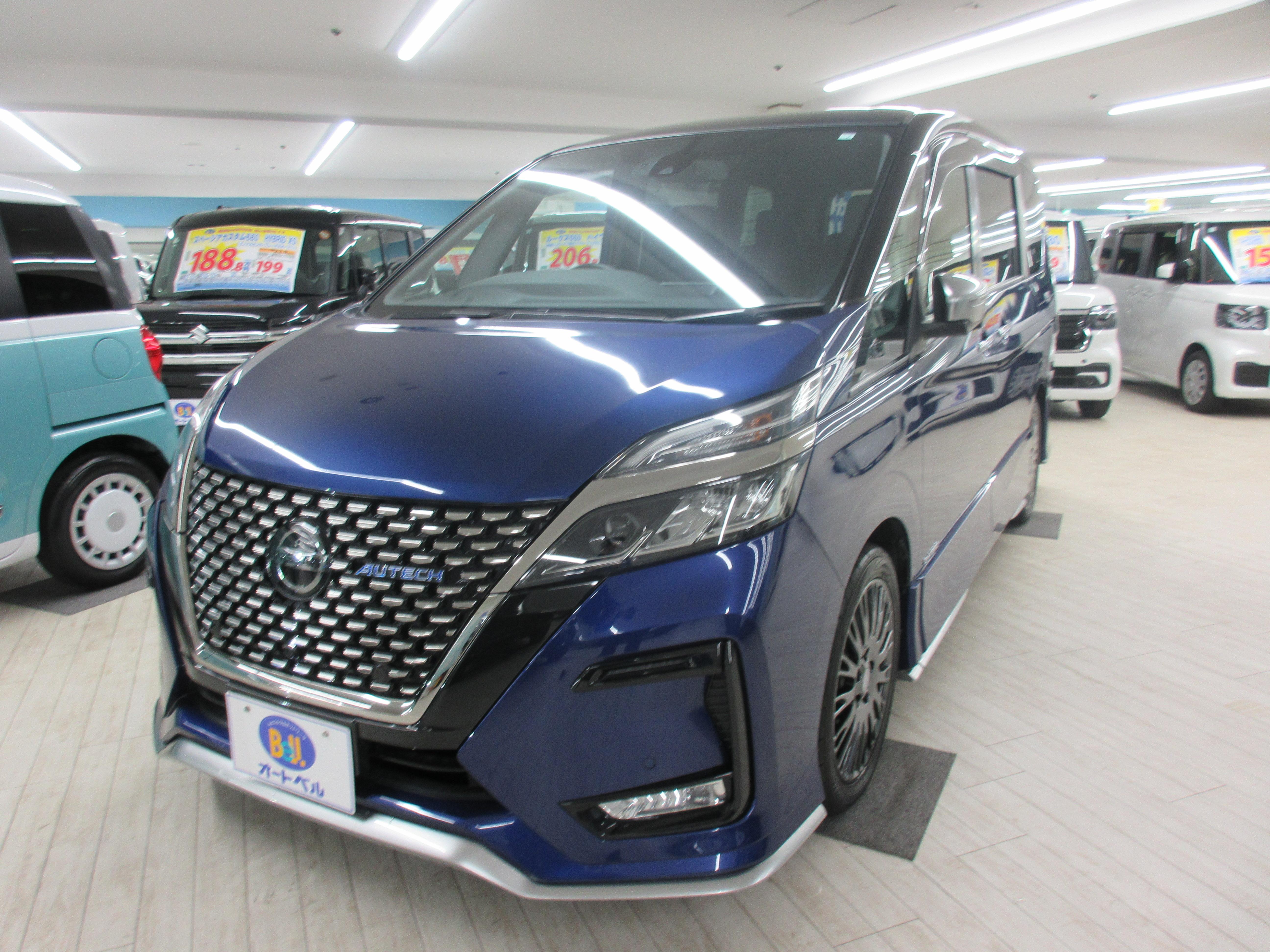 オートベルの中古車ニッサン セレナ２０００ AUTECHｽﾎﾟｰﾂSP(ｾｰﾌﾃｨB･10ﾅﾋﾞ)2T