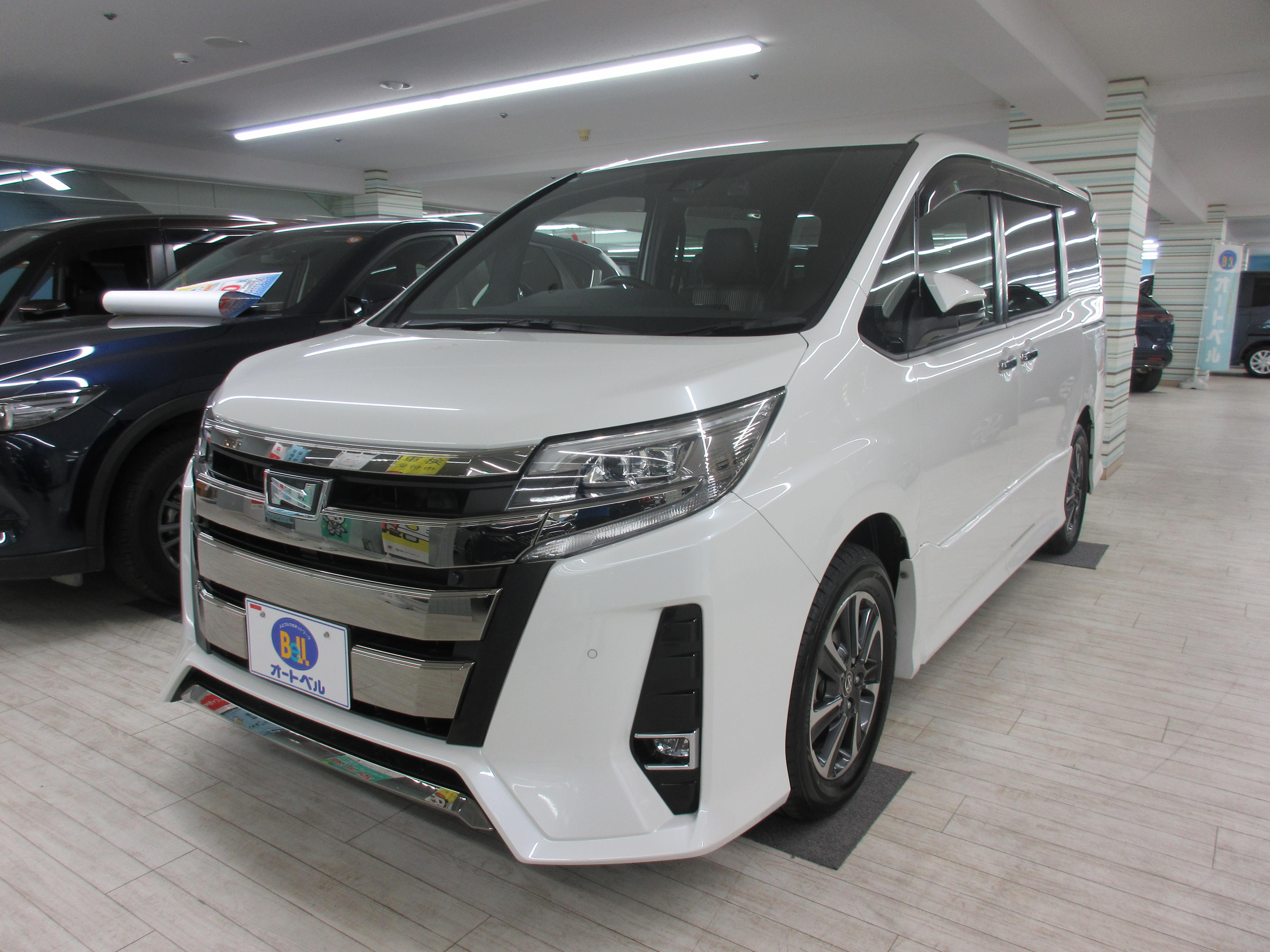 オートベルの中古車トヨタ ノア２０００ Si W×BⅡ(9ｲﾝﾁﾅﾋﾞ)7人