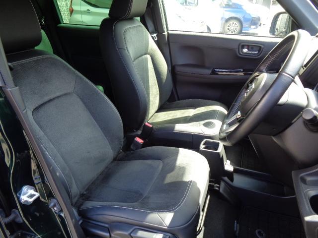 運転席シートリフター付