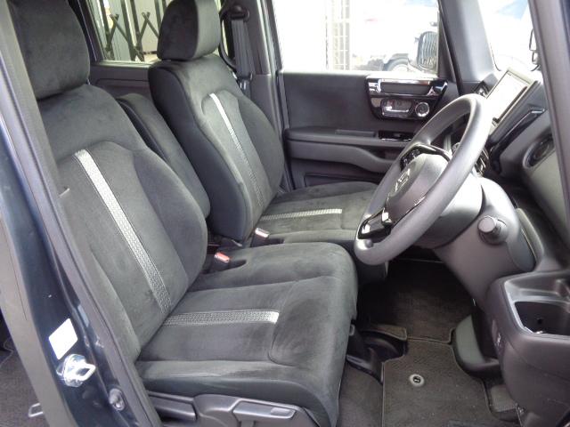 運転席シートリフター付