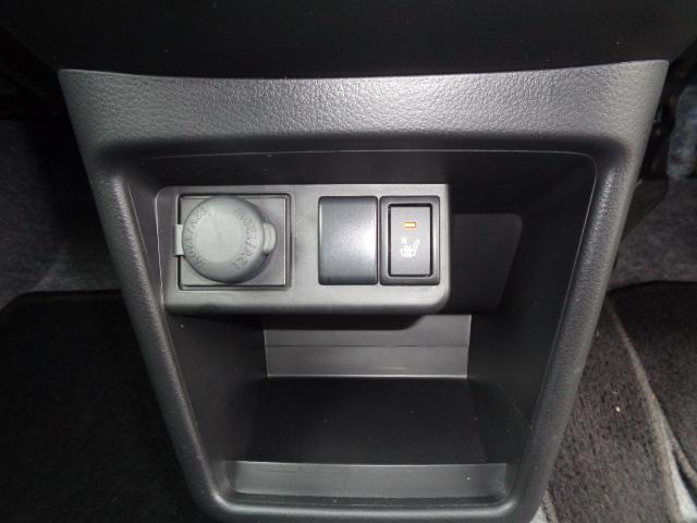 運転席シートヒーター