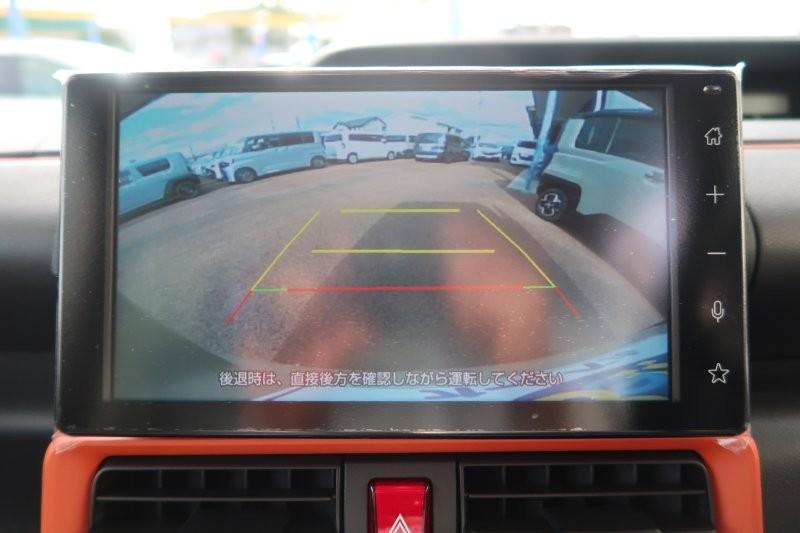 バックモニターで駐車をアシスト