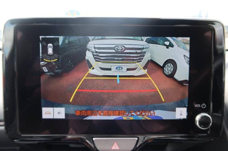 バックモニターで駐車をアシスト