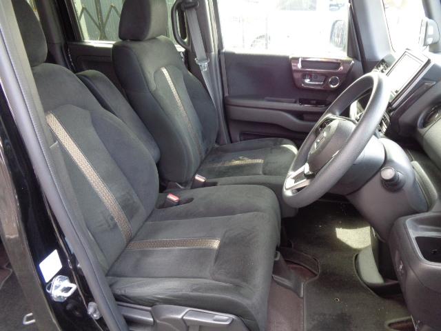 運転席シートリフター付
